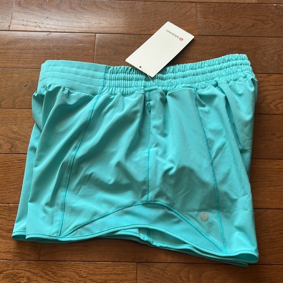 🔥LULULEMON HIGH RISE HOTTY HOT SHORT 4”-ELECTRIC TURQUOISE-6/10🔥 - Picture 3 of 11